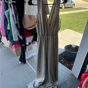 Lulus Sleeveless Metallic Silver V-Neck Gown